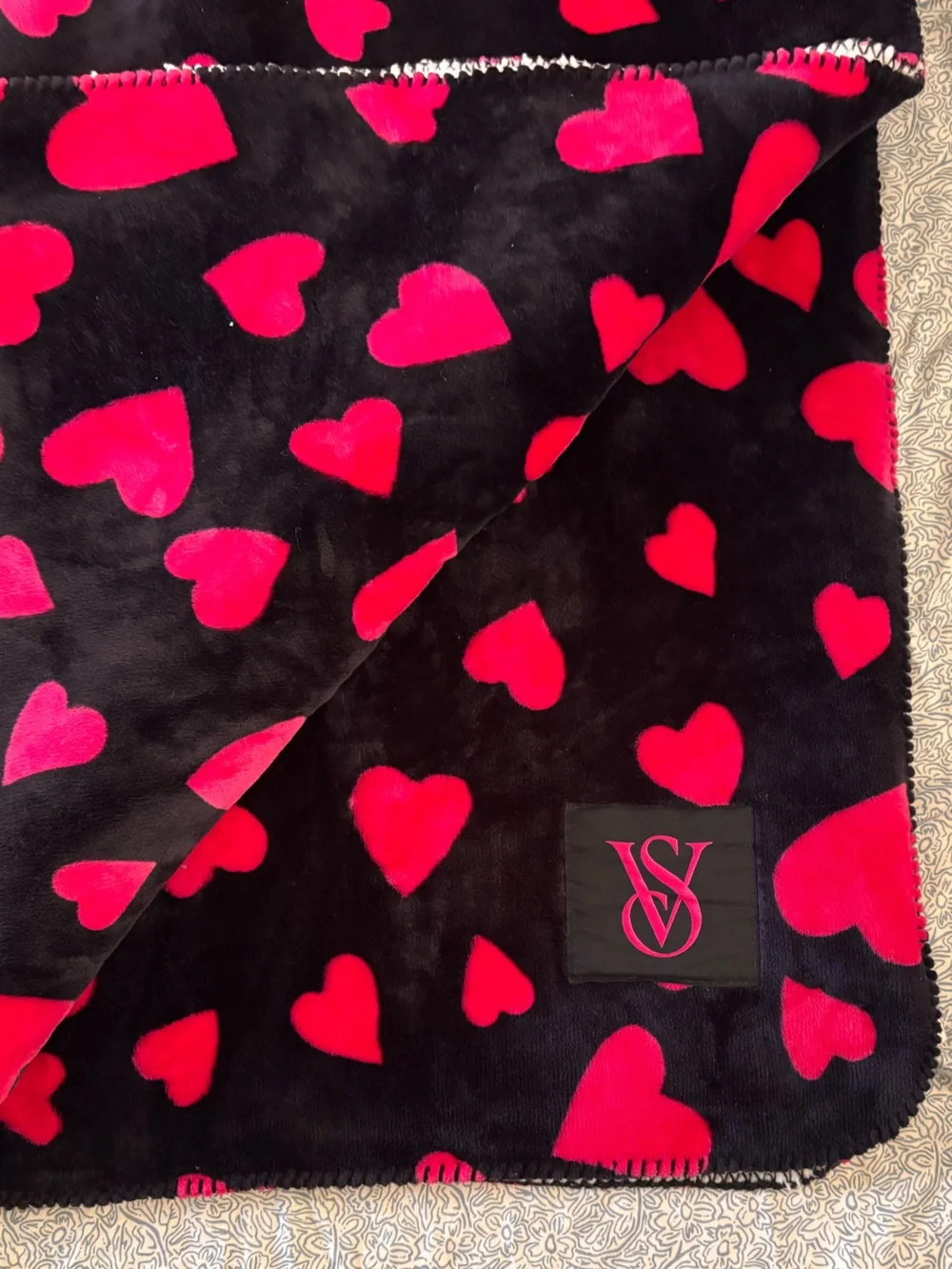 Victoria's Secret Black and Hot Pink Sherpa Throw 50 x 60 in